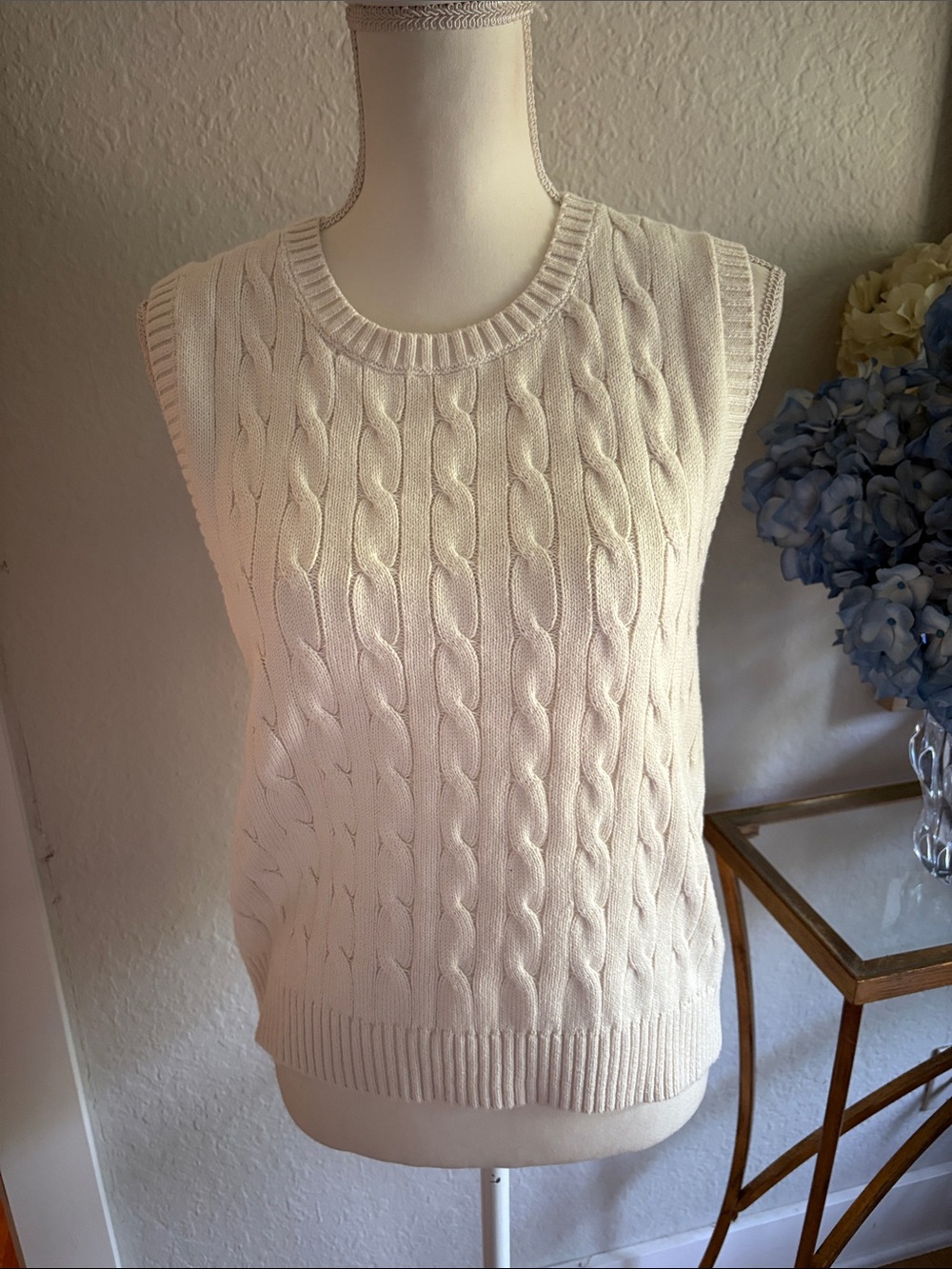 J. Crew Cream Cable-Knit Sleeveless Sweater Vest.NWOT